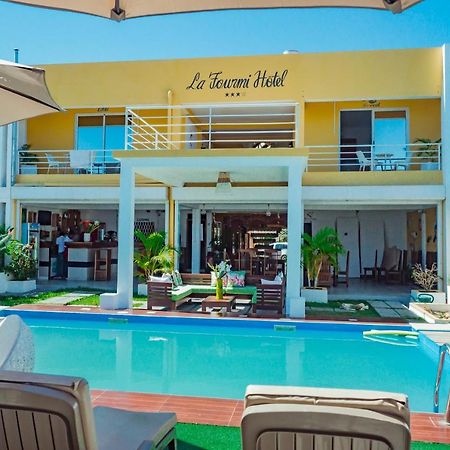 La Fourmi Hotel Nosy-Be Buitenkant foto