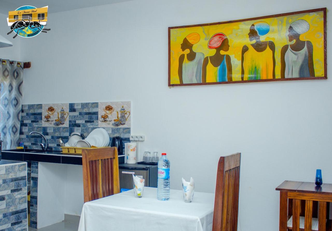 La Fourmi Hotel Nosy-Be Buitenkant foto
